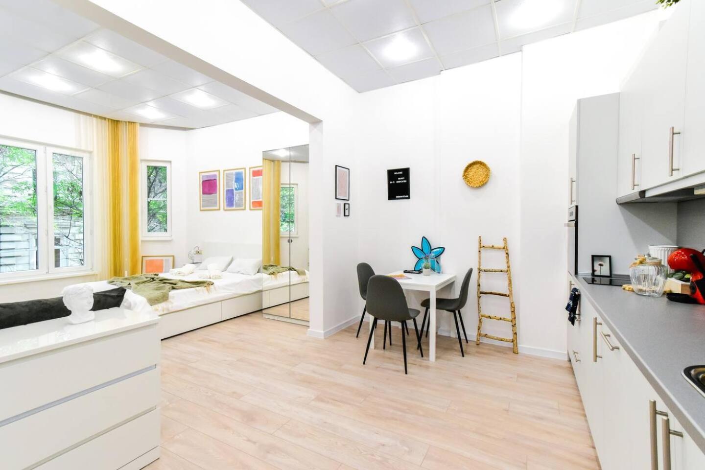 Duplex Condo Prime Location 2Bth 2 Studios 소피아 외부 사진