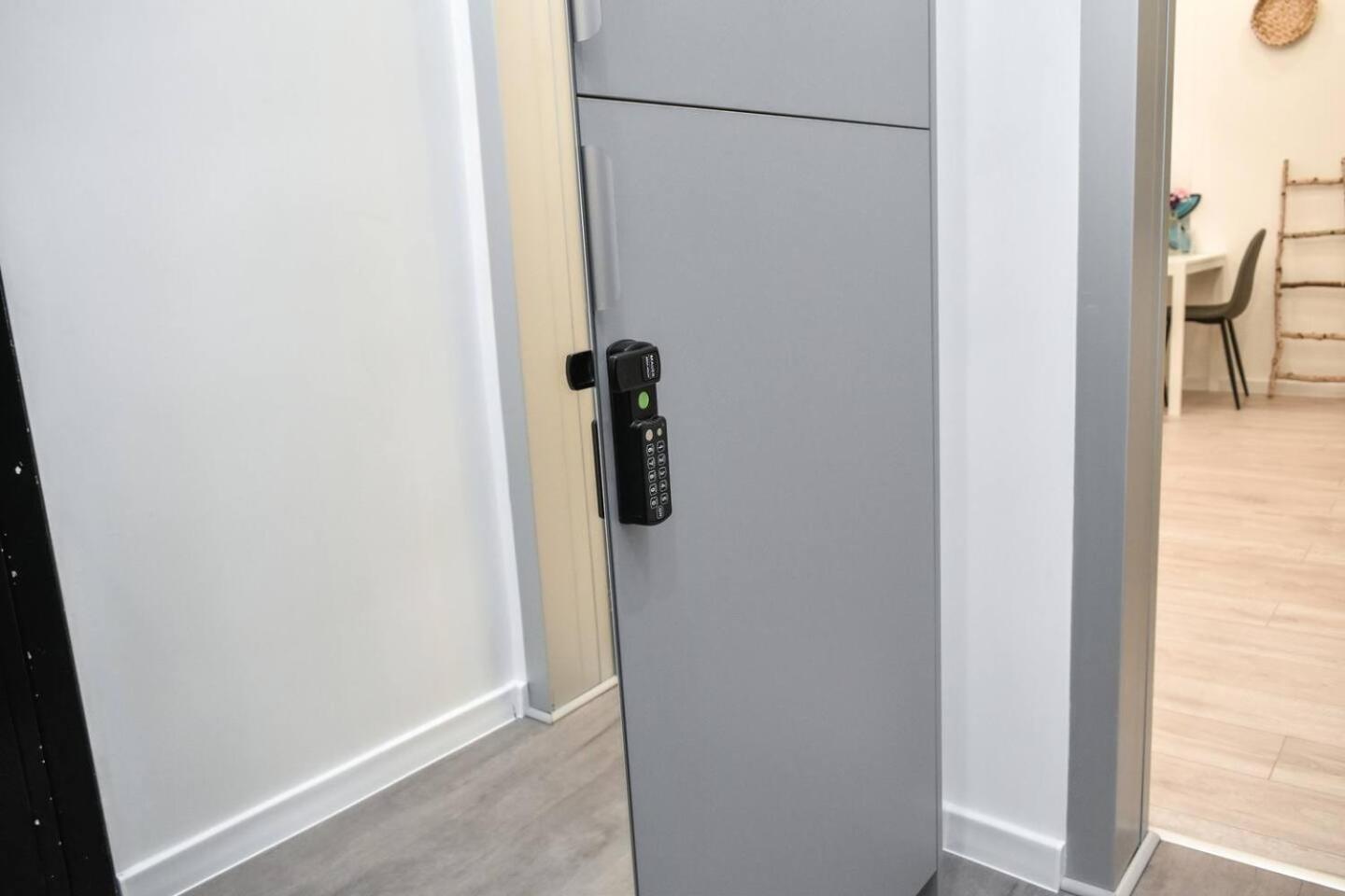 Duplex Condo Prime Location 2Bth 2 Studios 소피아 외부 사진